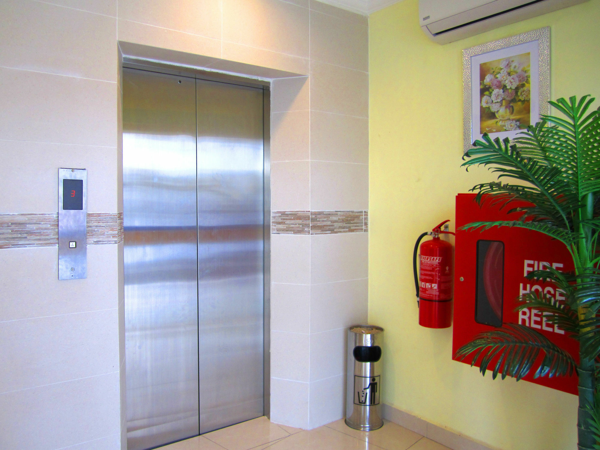 Sun Inns Hotel Kopkastam Kelana Jaya Petaling Dzsaja Kültér fotó
